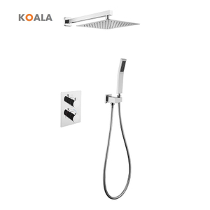 Set di rubinetti per doccia a cascata neri eleganti per bagno moderno 